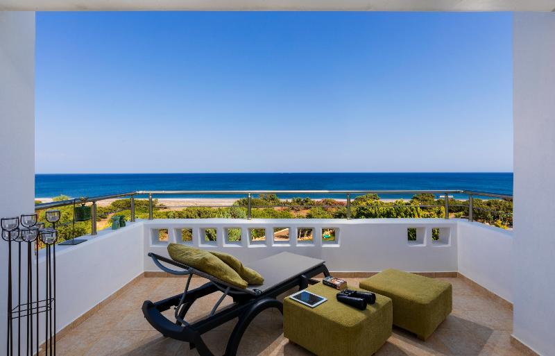 Antonoglou Beach Villas - Waterfront Luxury Retreat Lakhania Exteriér fotografie